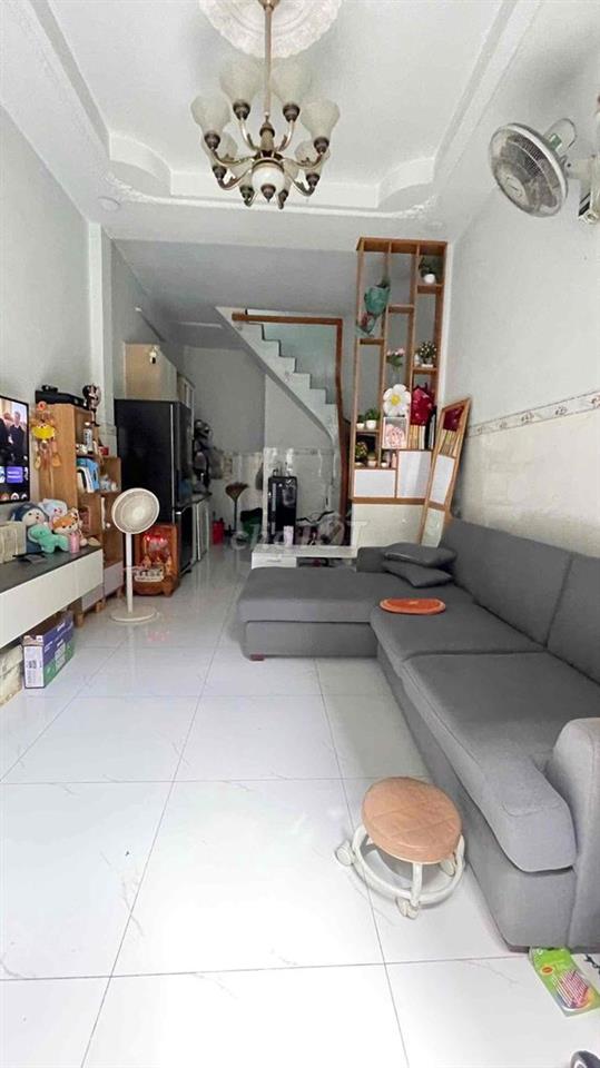 Chính chủ cần bán gấp nhà Trần Thị Trọng,dt:3,5x8m,1lầu-2Pn,q.TBinh