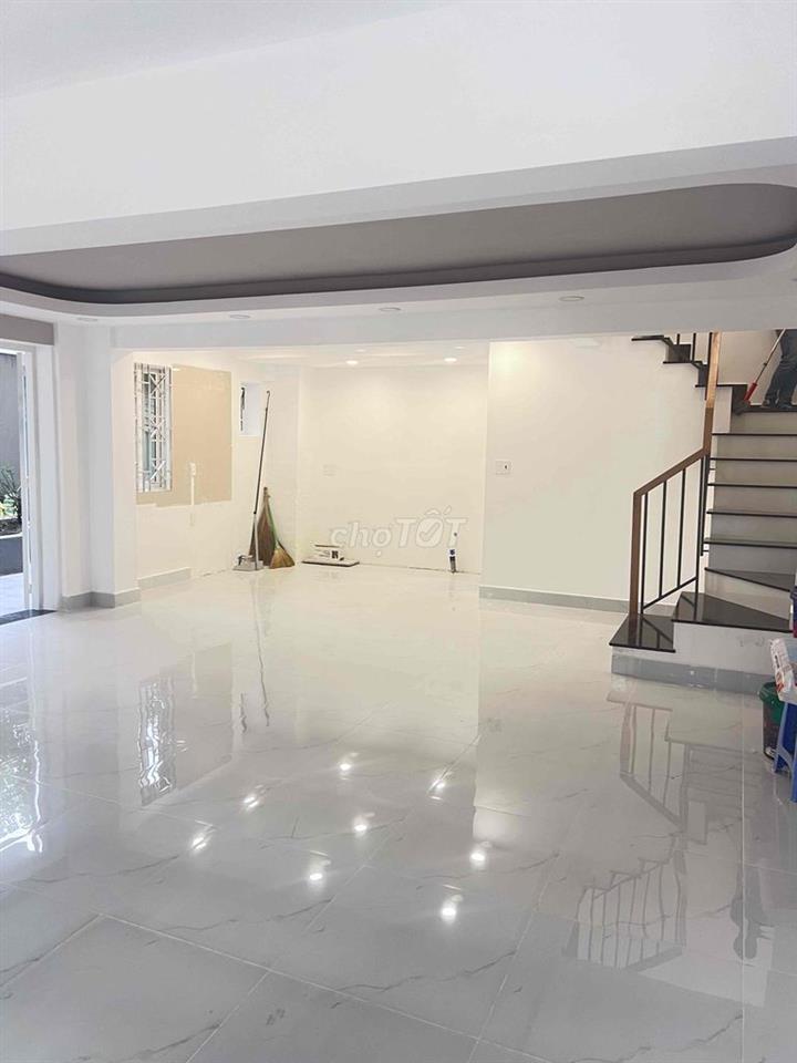 CĂN GÓC SHOPHOUSE GÒ DẦU VỪA Ở VỪA KINH DOANH