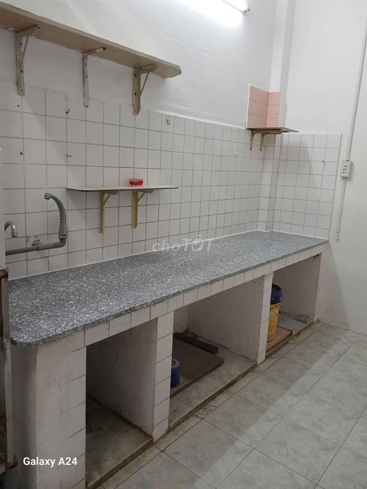Bán Chung Cư  Gò Dầu với Độc Lập Tân Hương  58m2  2pn có thang máy   