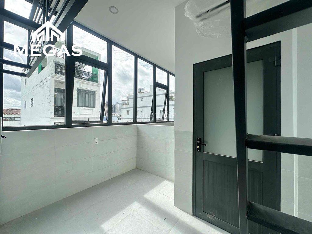 Gần Đại học HUIT và ĐH VHU chỉ mất 5p đi xe
