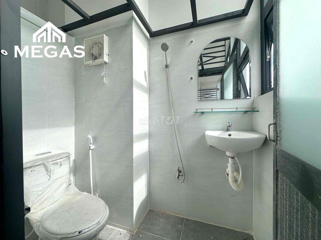 Gần Đại học HUIT và ĐH VHU chỉ mất 5p đi xe