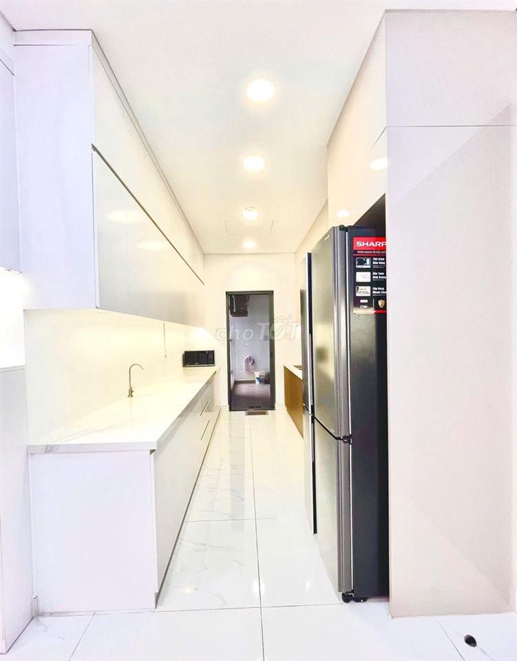 Chuyên cho thuê căn hộ Diamond Brilliant 2PN ở liền