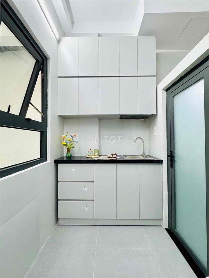 CHO THUÊ PHÒNG CỬA SỔ THANG MÁY LUỸ BÁN BÍCH KÊNH TÂN HOÁ KHUÔNG VIỆT