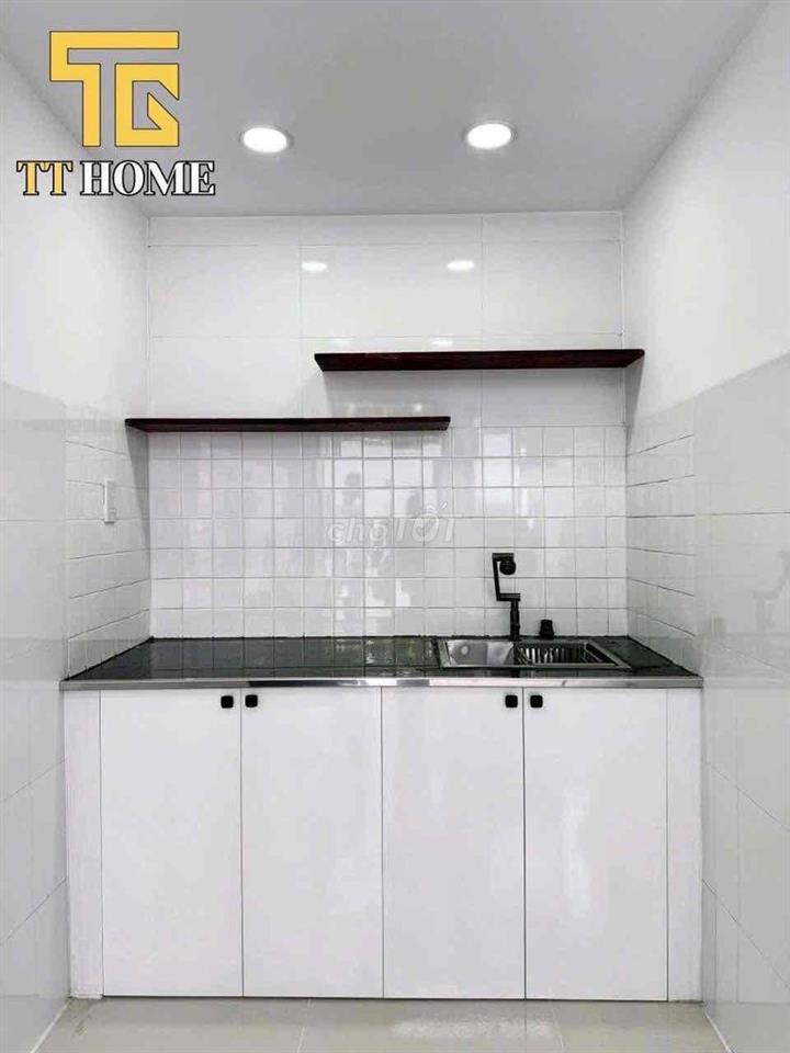 DÃY TRỌ MỚI XÂY GIÁ 3.6TR MÁY LẠNH GIÁP Q11 ĐẦM SEN - HỒNG BÀNG