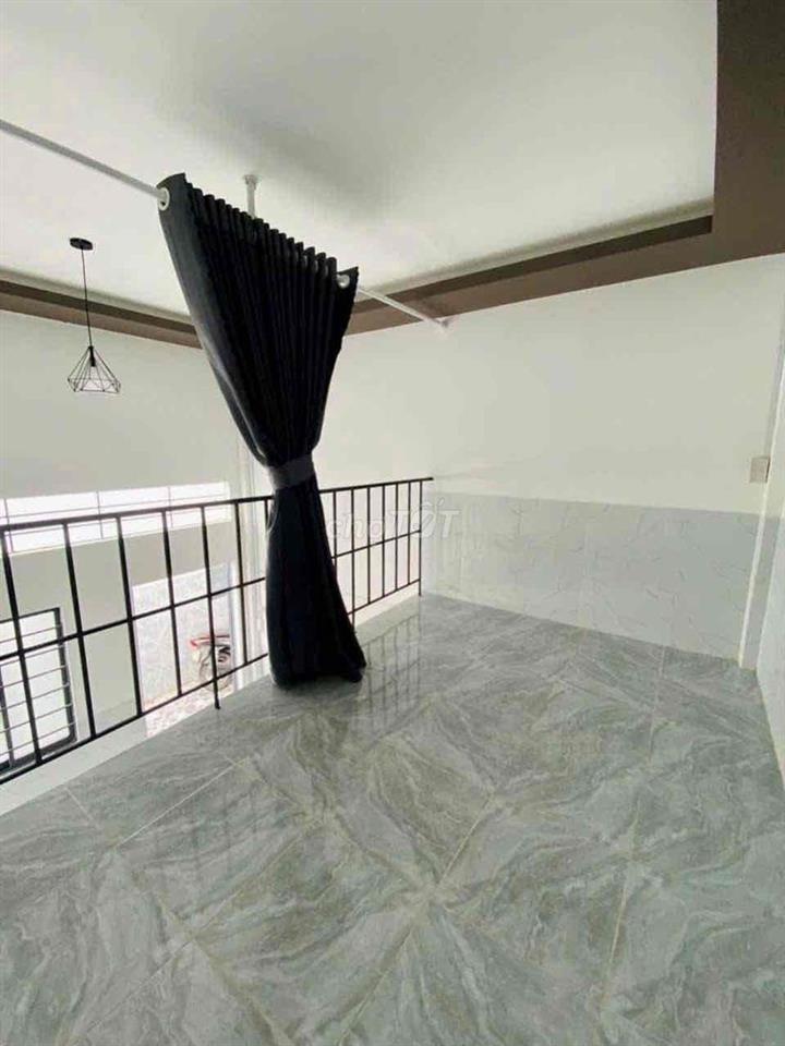 DÃY TRỌ TÔ HIỆU HOÀ BÌNH GIÁ 3TR5 SẴN KỆ BẾP GẦN VĂN HIẾN HỒNG BÀNG
