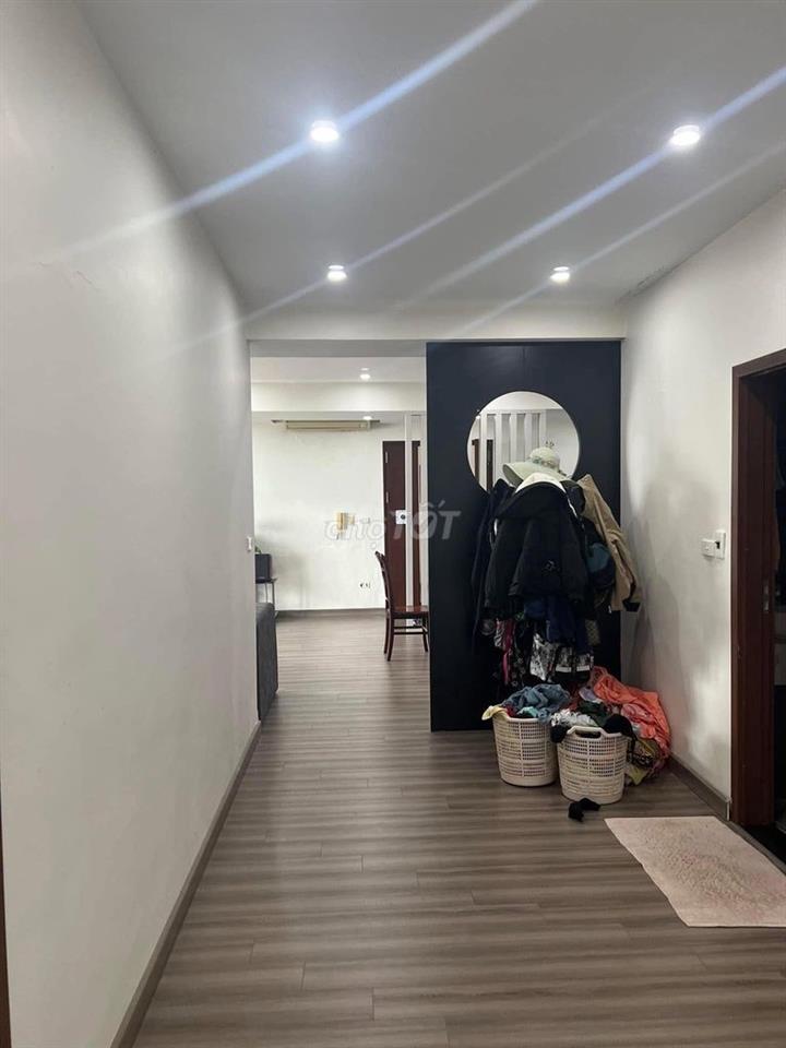 Cho thuê chung cư Oriental Plaza, Âu Cơ- 2PN, NTCB giá 11tr/th
