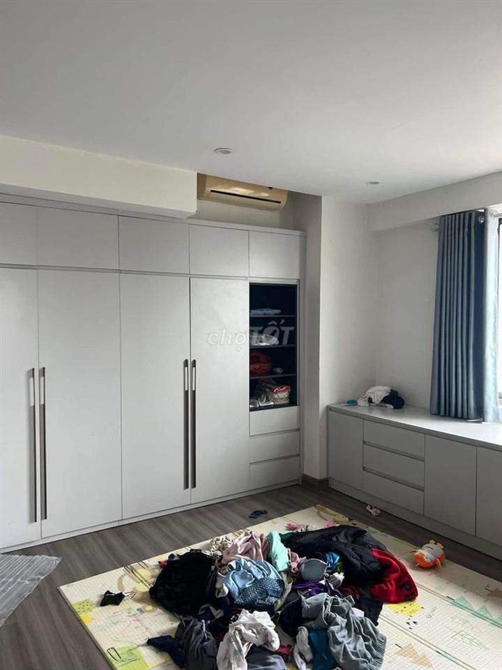 Cho thuê chung cư Oriental Plaza, Âu Cơ- 2PN, NTCB giá 11tr/th