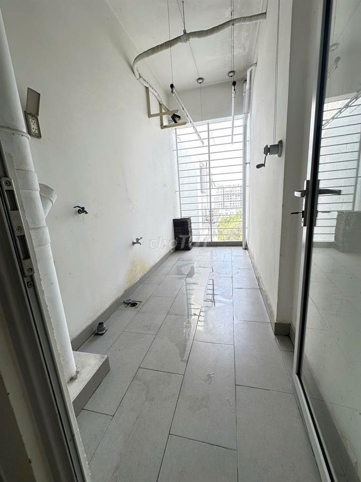 Căn hộ Ruby giá chỉ 10tr căn 2pn-2wc có sẵn NTCB, view nội khu đẹp