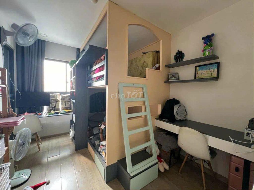 Duplex Emerald 3Pn-3Wc view nội khu hướng Đông Nam mát mẻ, giá 17tr TL