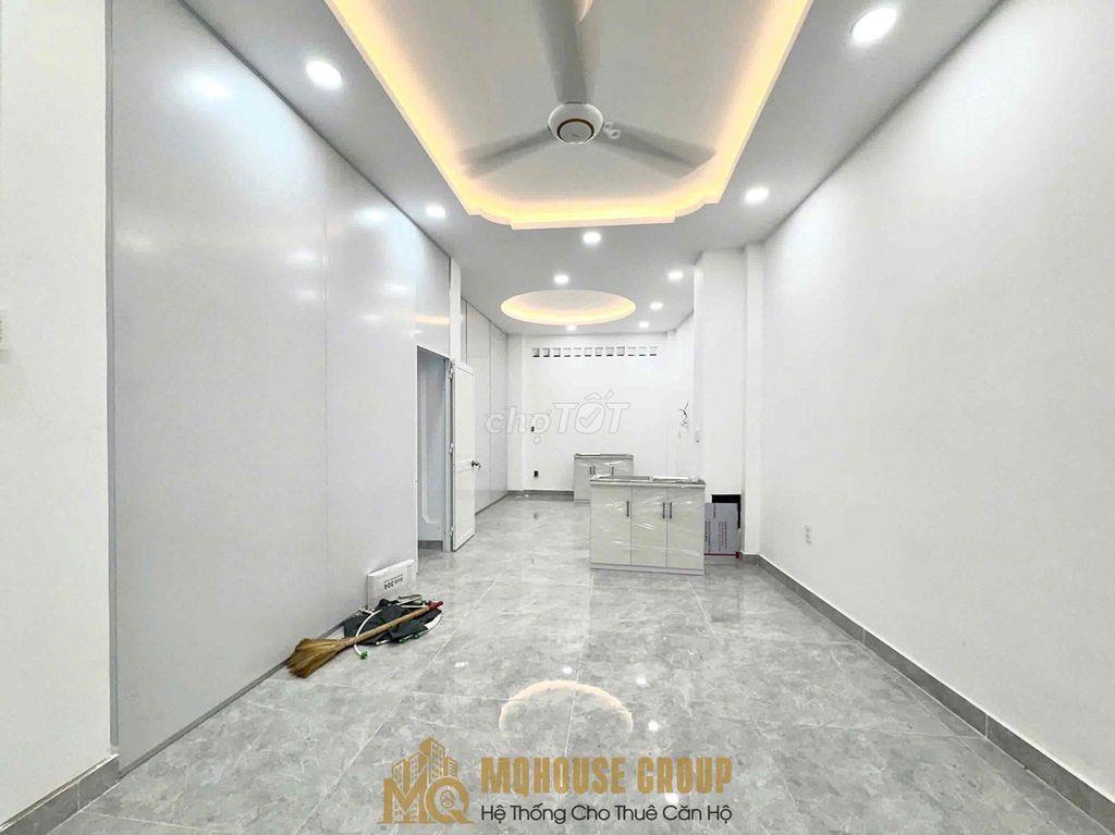 MỚI XÂY 2 PN NGAY CẦU VƯỢT HÀNG XANH