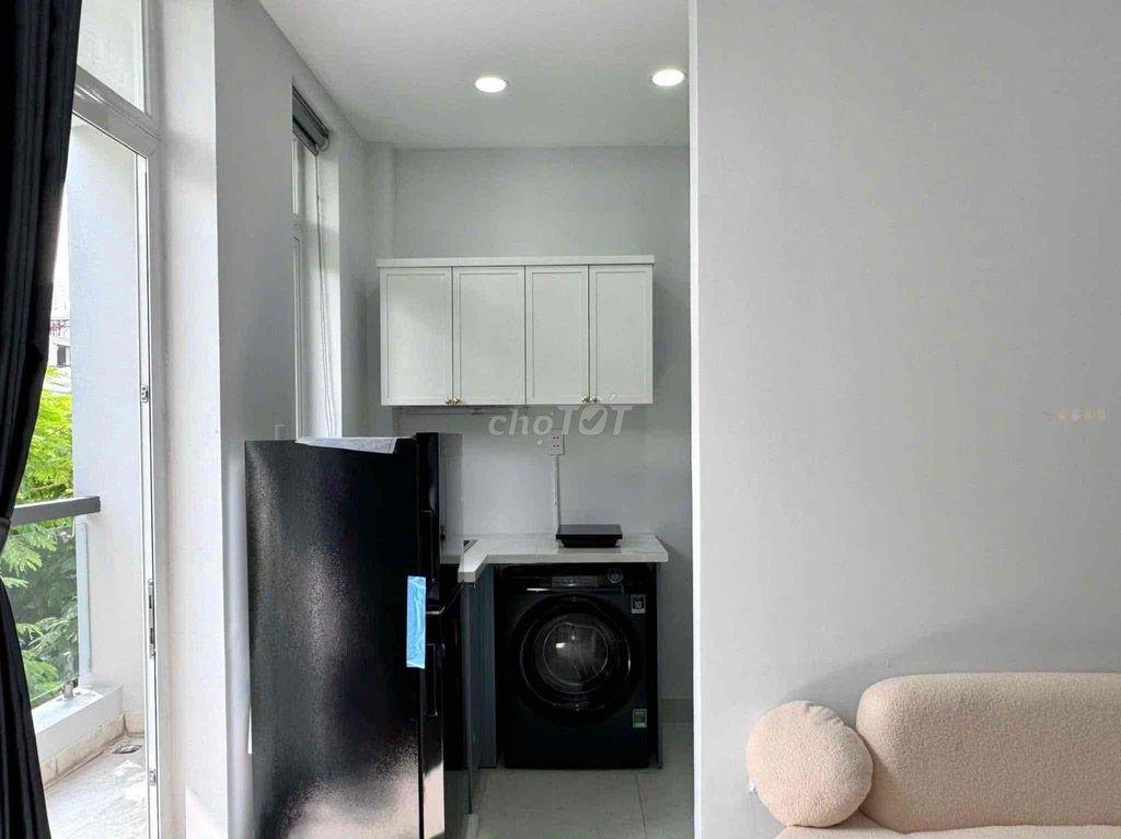 Căn Hộ Studio Ban Công - Full Tiện Ích gần Học Viện Hàng Không