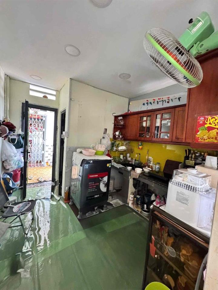 Chung cư vườn lài ngay nguyễn xuân khoát dt 45m2 2 pn có gác lửng giá