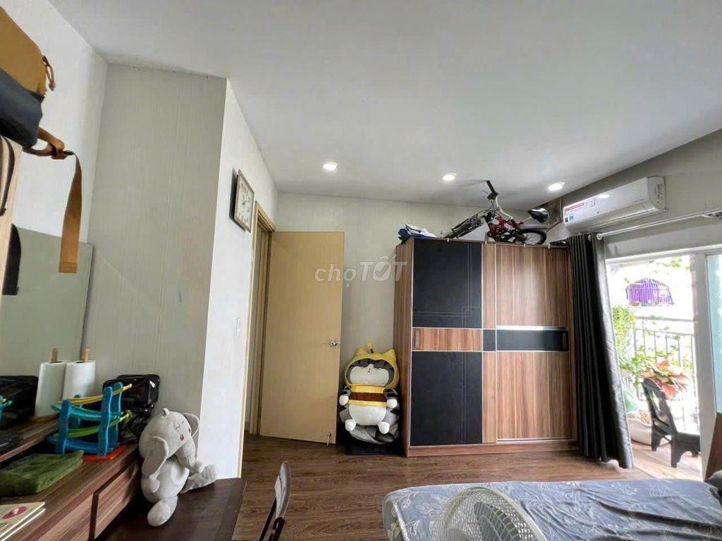 Chung cư Phú Thạnh-NGuyễn Sơn cho thuê căn 3p ngủ -nội thất-10,5tr