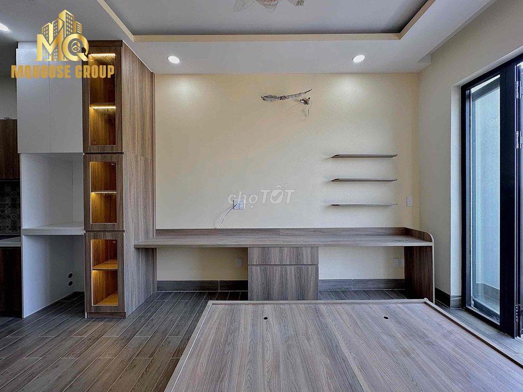Penthouse cao cấp ngay sát nhà để xe ga T3