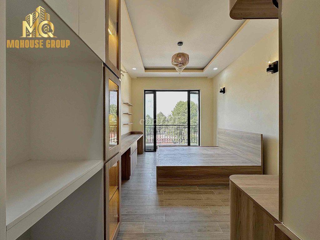 Penthouse cao cấp ngay sát nhà để xe ga T3