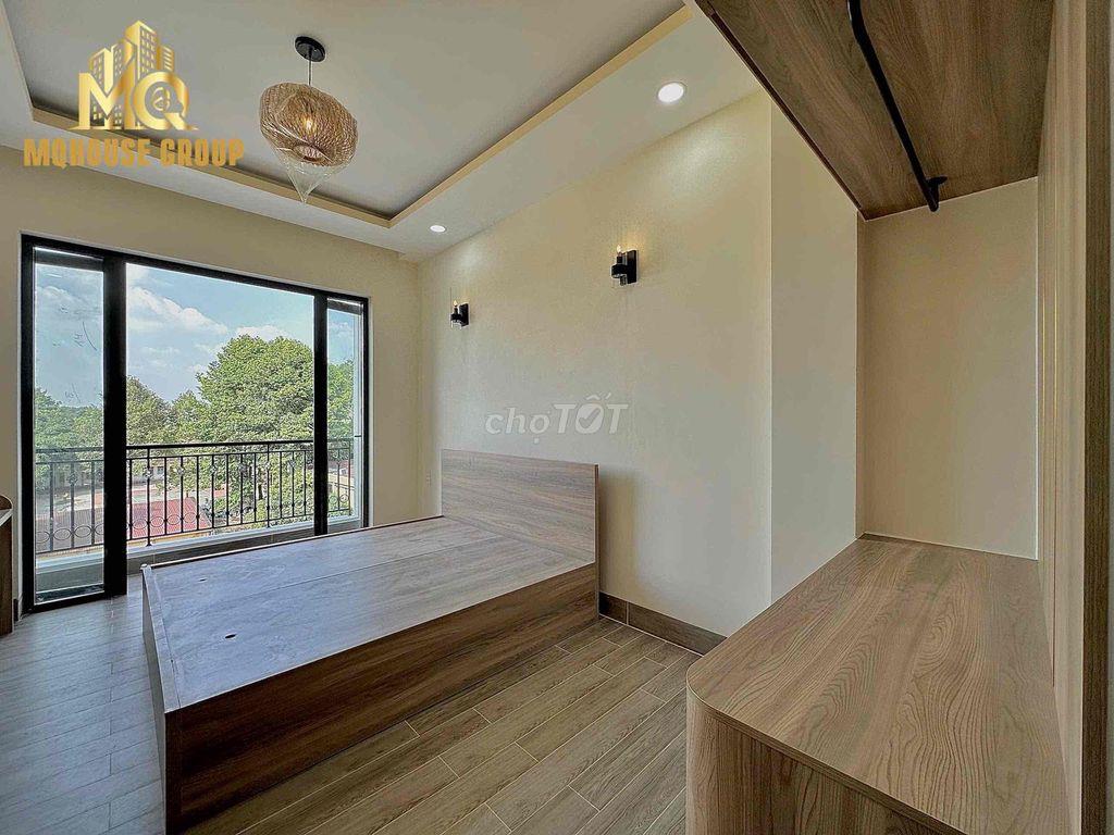 Penthouse cao cấp ngay sát nhà để xe ga T3