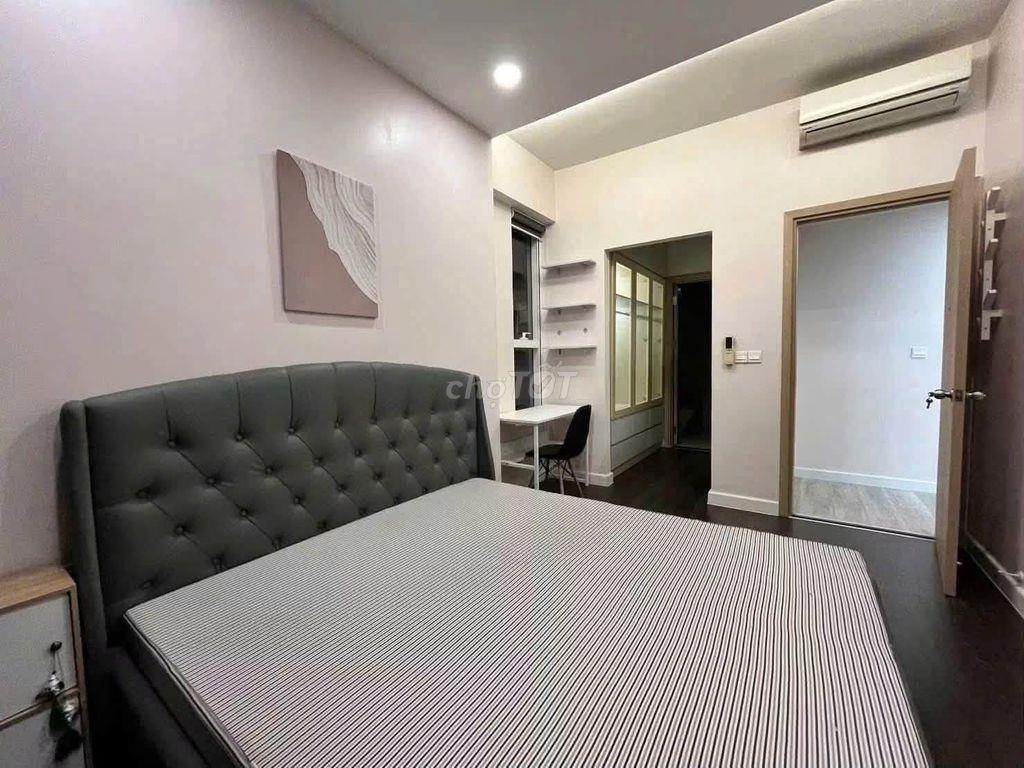Cho thuê C/c Cao cấp Resgreen Tower 3PN 89m2,giá 15 tr/th.