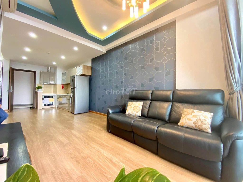 Cho thuê C/c cao cấp Resgreen Tân Phú 3PN, giá 15,5tr/th trống sẵn.