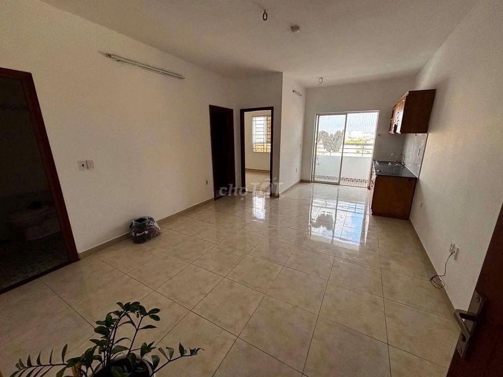 C/c Topaz  Garden 2pn, nhà trống giá 9Tr/th nhà mới, rộng, trống sẵn.