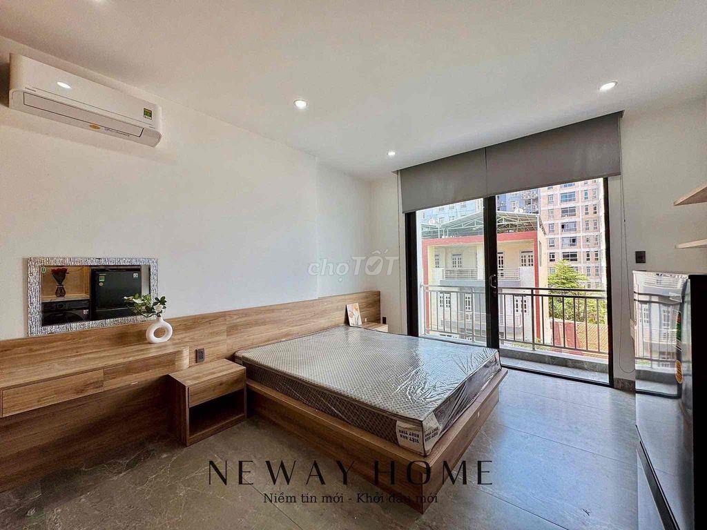Studio Ban Công Mới Xây | Máy Giặt Riêng | Gần Đầm Sen