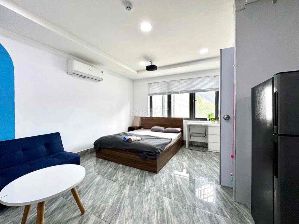CĂN HỘ CỬA SỔ LỚN_GIÁ RẺ_MỚI_FULL NTHAT_THANG MÁY_ HẺM Ô TÔ_SẠCH SẼ