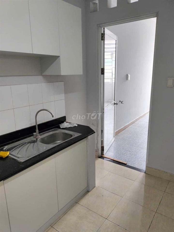 Chung cư Phú Thạnh, Nguyễn Sơn, TP: 2PN, 65m2, nhà trống, 7,5triệu