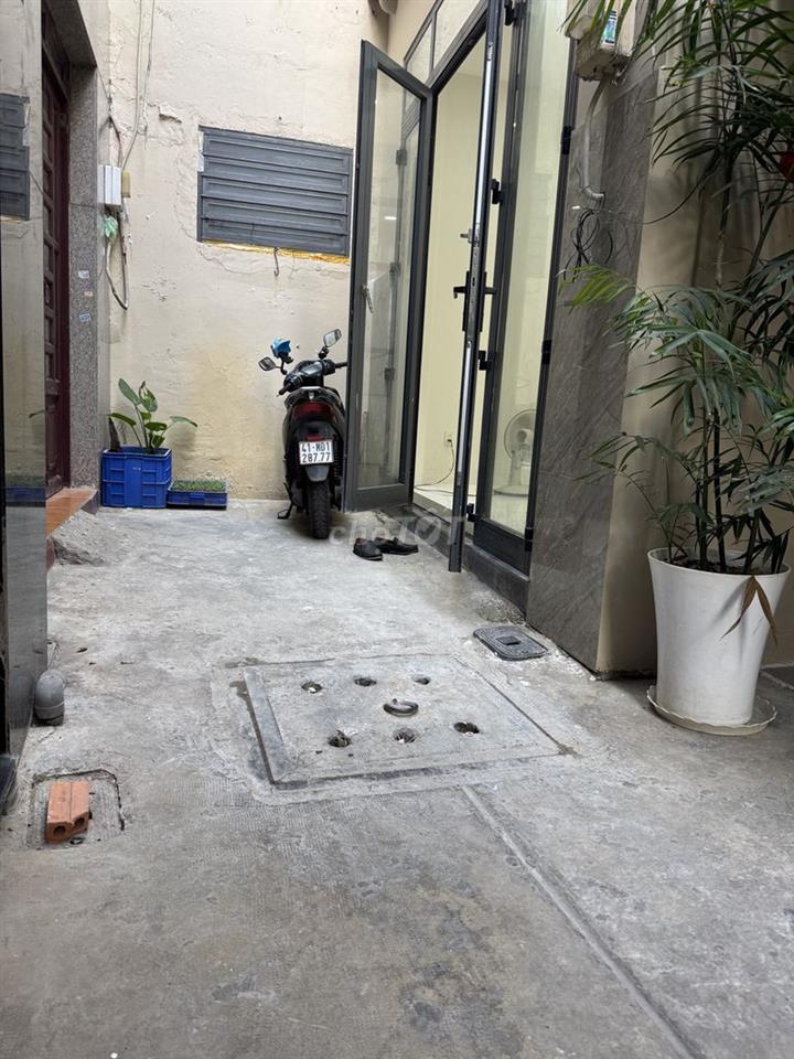 Bán nhà mới xây 482/5/8C Phú thọ hòa, tân phú dt: 4.1 x 8 giá 4tỷ3