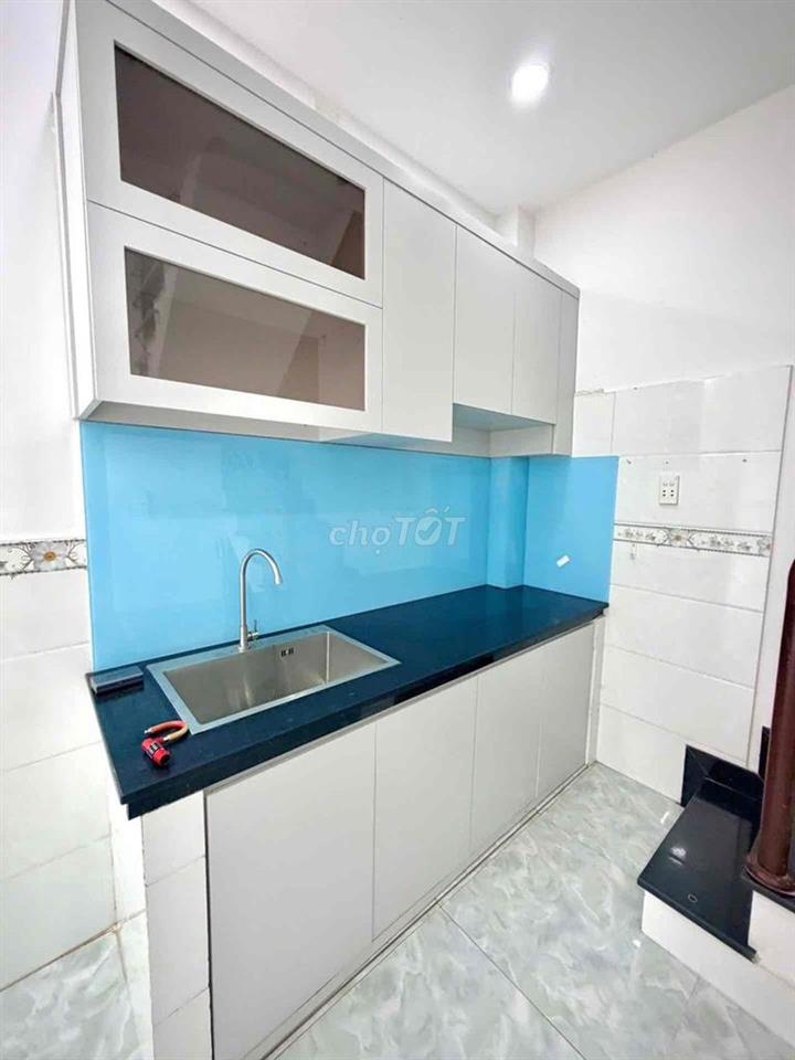 4 tầng 3PN 3VS Nguyễn Như lãm .