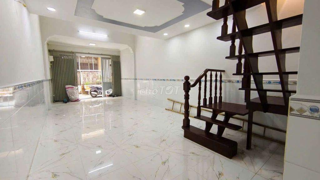 Nhà hơn 4 tê hàng hiếm P Tân Sơn Nhì 