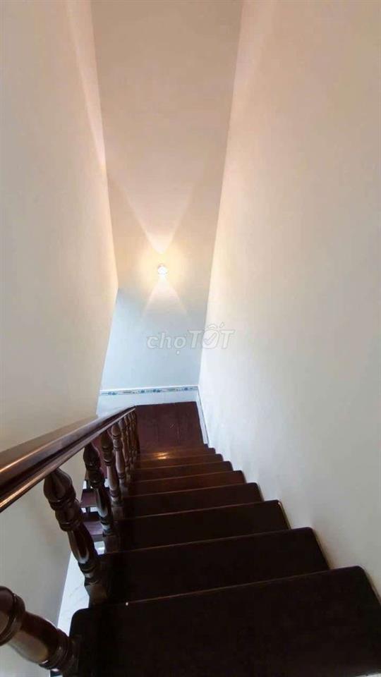 Nhà hơn 4 tê hàng hiếm P Tân Sơn Nhì 