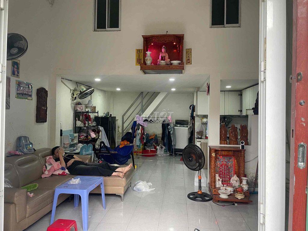bán nhà chính chủ hàng xóm EON MALL