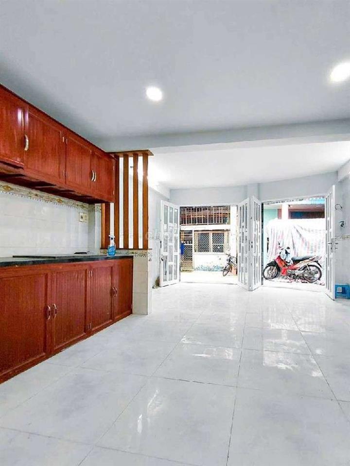 TRỆT LẦU 2PN - KỀ TÂN PHÚ - NGÃ 4 XÃ
