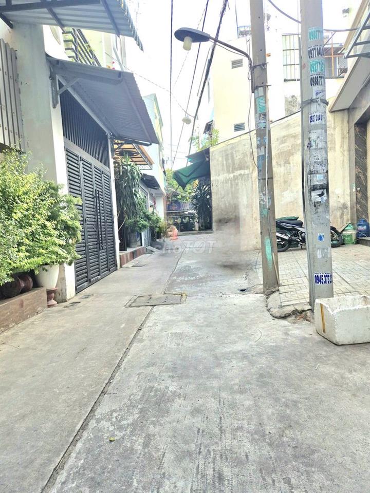 Bán nhà Chính chủ 52m2 Giá 4.55 tỷ  hẻm xe hơi