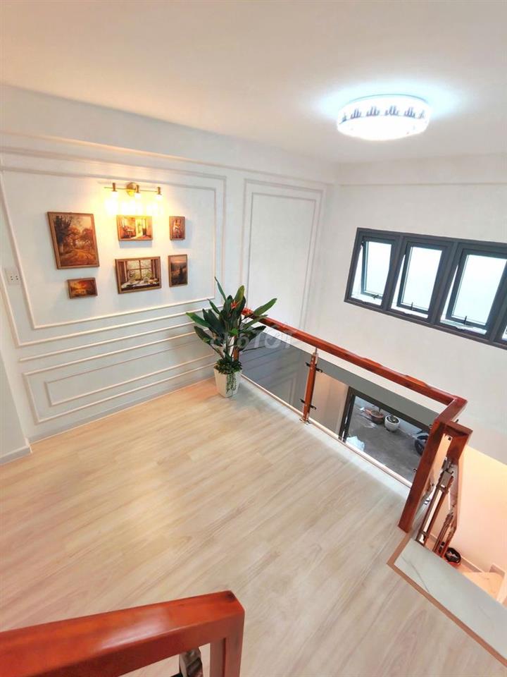 Bán nhà 4 Tấm đẹp mới 3PN Sát Tân bình Q11