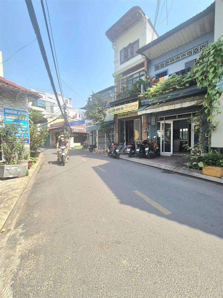 Cần cho thuê nhà 26 Lê Cảnh Tuân có bề ngang 8m