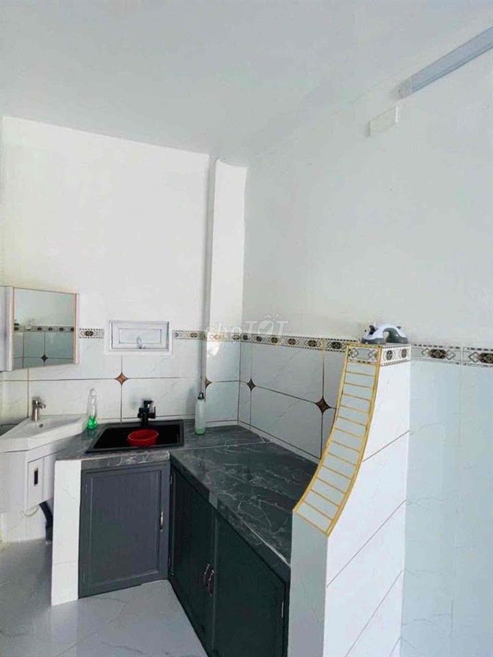 Nhà bán Tân Phú, mặt tiền kinh doanh / 3x8m, hai tầng ở liền_ SHR / Ch