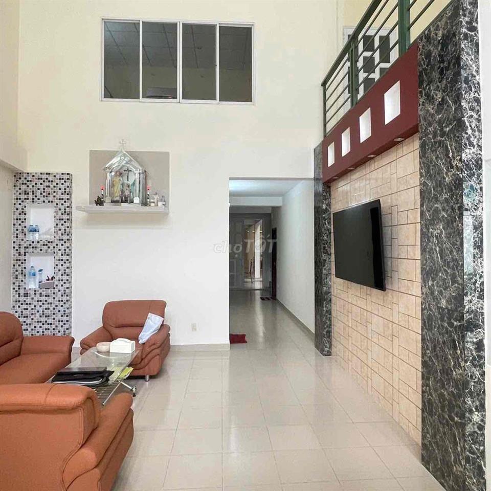 ❇️BÁN NHÀ CĂN ĐÔI LỚN, DT:8,1-37m, DT:300m, DTSD: 500m, một lầu đúc.