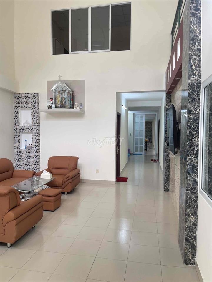 ❇️BÁN NHÀ CĂN ĐÔI LỚN, DT:8,1-37m, DT:300m, DTSD: 500m, một lầu đúc.
