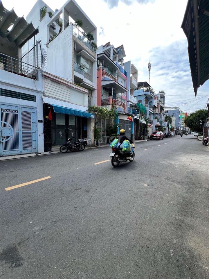 BÁN NHÀ MẶT TIỀN KHU HÒA BÌNH - ĐẦM SEN - 4.1X18 - GIÁ CHỈ HƠN 8 TỶ