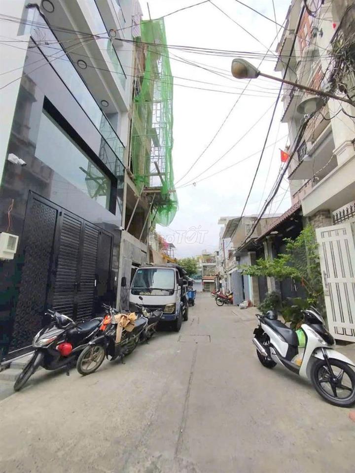  1/19/14 Lê Thúc Hoạch 4x22 , giá  7.9 tỷ.