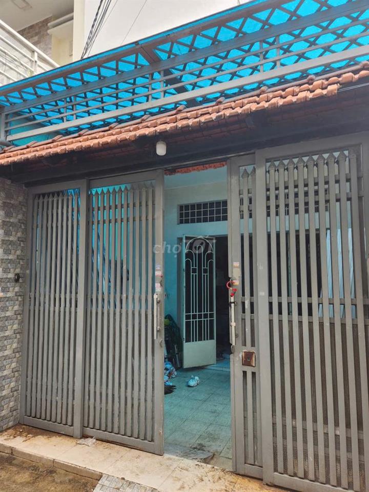 Bán nhà hẻm thông