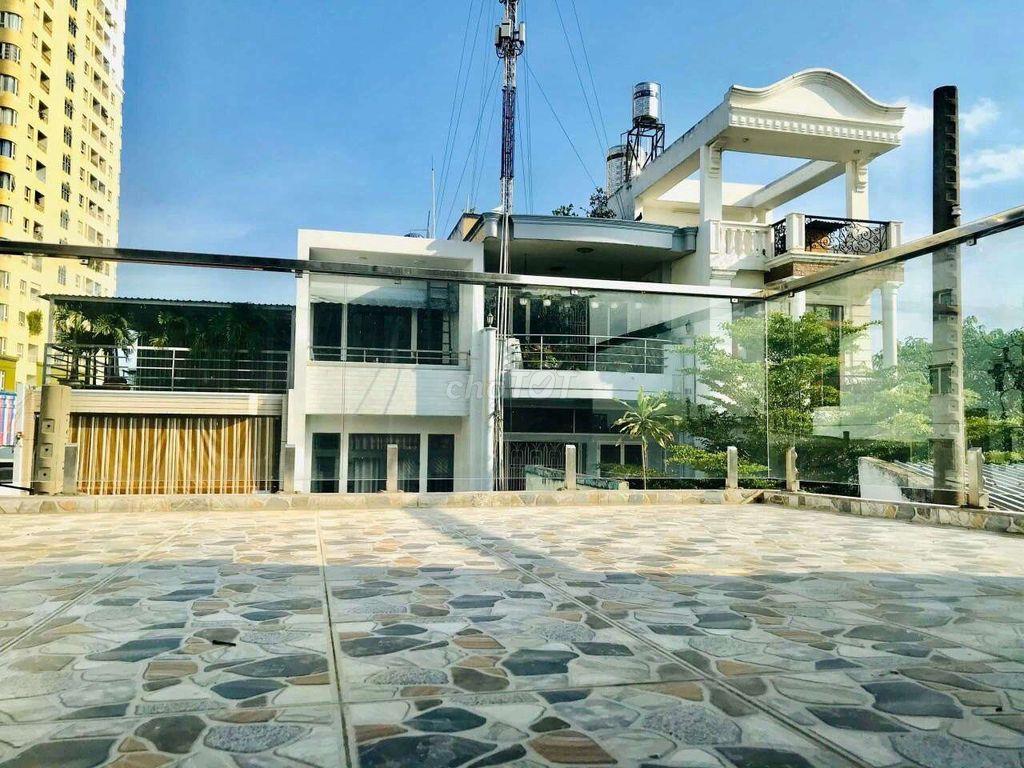 Bán nhà hẻm xe tải Âu Cơ