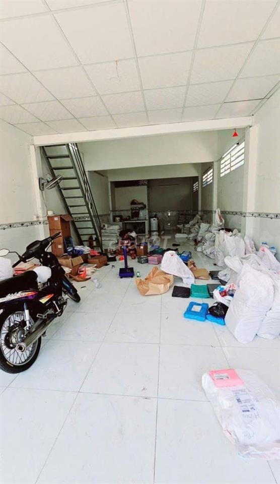 Nhà mặt tiền số 19 Nguyễn Văn Yến