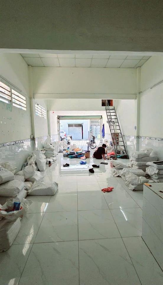Nhà mặt tiền số 19 Nguyễn Văn Yến
