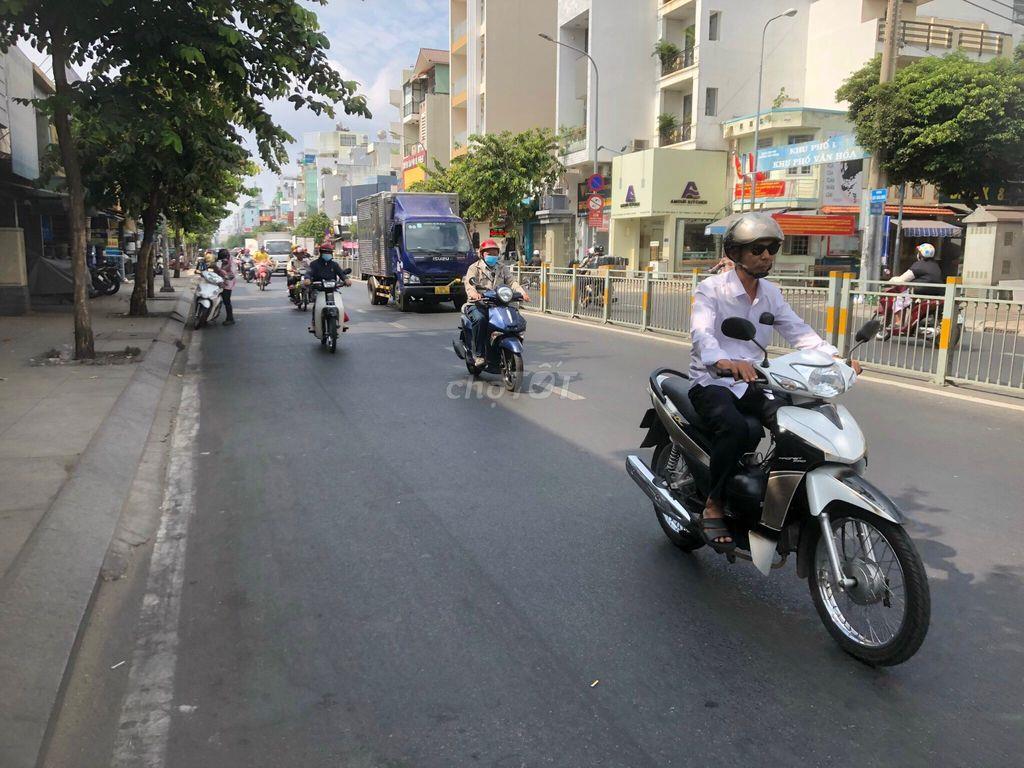 MT Lũy Bán Bích gần Hòa Bình 220m2 giá 25tr