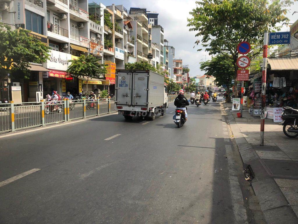 MT Lũy Bán Bích gần Hòa Bình 220m2 giá 25tr