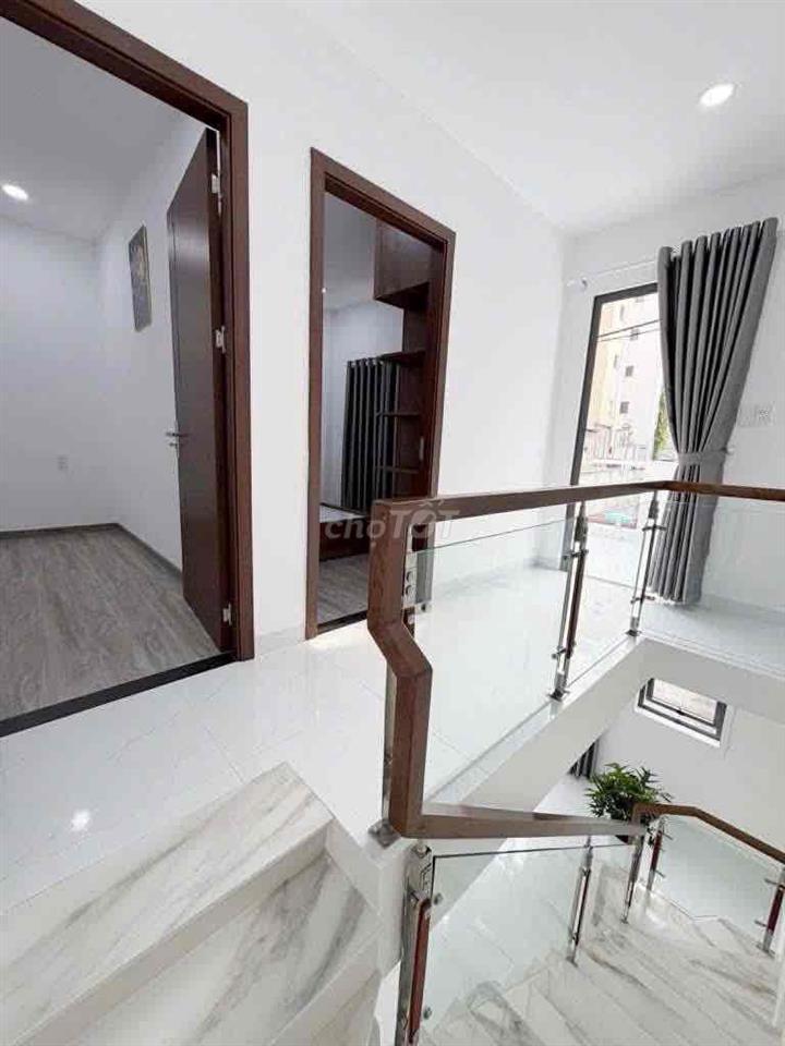 Nhà ở Tân Phú