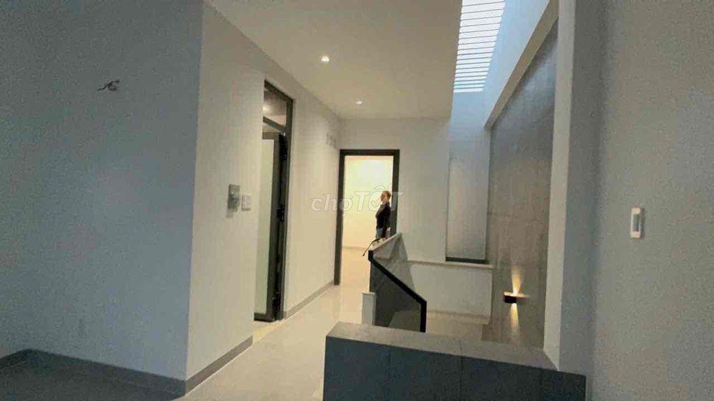 Nhà Mới Xây 100%, DT: 4,2x13m, 3 lầu. P.Phú Thạnh, Tân Phú