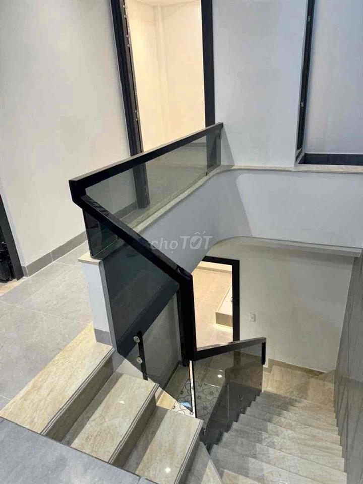 Nhà Mới Xây 100%, DT: 4,2x13m, 3 lầu. P.Phú Thạnh, Tân Phú