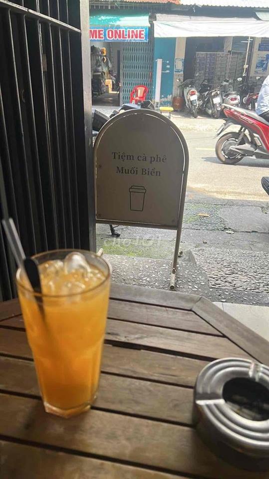 cần bán gấp nhà q3